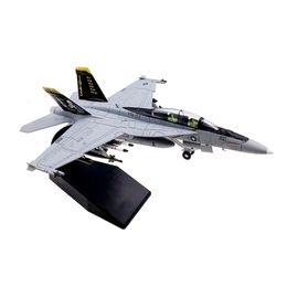 Aircraft Modle 1/100 f-18 f18 super hornet Strike Fighter Toy Jet Aircraft Metal Military Diecast Plane Model for Collection or Gift 230906