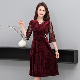 Party Dresses 2023 Summer Women Gold Velvet Half Sleeve Vintage Midi Dress Female Lace V Neck Vestidos Mujer Elegant 5xl MH55