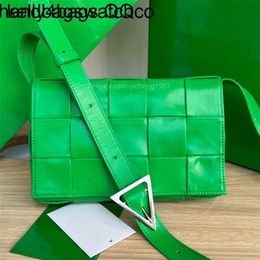 Luxury Bags Cassette BottegassVenetas Totes 7A Waxed Woven Genuine Leather Top Fashion Woman Shoulder Lady Genuine Leather Fresh Parrot Green Colorwq