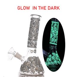 1pcs Glow In The Dark Glass Beaker Bong 14mm Female Recycler Ash Catcher Bong Skull Shape Dab Rig Bongs with Downstem Tobacco Spoon Pipe Pipes