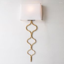 Duvar lambası Amerikan tarzı ülke oturma odası Nordic Yatak Odası Arka Plan Ayna Ev Dekoru Modern Aydınlatma Altın Sconce