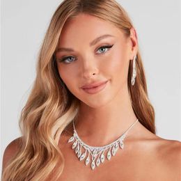 Necklace Earrings Set Luxury Elegant Bridal Rhinestone Jewelry Ladies Party Wedding Crystal Pendant And Two Piece Accessories