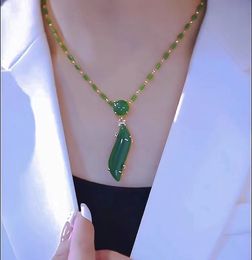 Beautiful waist jade necklace for women with a high-end sense of collarbone chain temperament and fashion. New version gives people a good gift