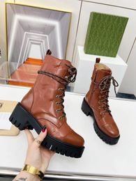 Designer Boots Lace up Boots Luxury Letter High Quality Women's Leather Shoes Classic Fashion Flat Bottom Martin Boots 35-41 with Box