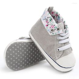 First Walkers Baby Crib Canvas Shoes Born Infants Classic High Top Fashion Flower Printed Cross-tied Prewalkers Sports Sneakers 0-18M
