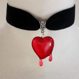 Choker Gothic Bleeding Heart Necklace For Woman Man Fashion Pagan Witch Jewelry Accessory Gift Vampire Blood Black Velvet