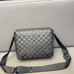 Designers District Checkered grain leather handbag women Shoulder messenger bags Adjustable strap Commuting BagM30851 M30850N42711