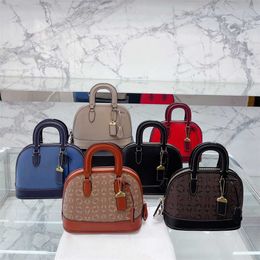 Designer Luxurys Handbags Crossbody Bags Handbag Women High Quality Luxury C letter bag Seashell Bag Leather Female Fashion Trendy Tabby Shoulder Bag Shell purses