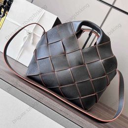 High-End gewebte Tasche Schulter Frauenhandtasche Tasche Lowwe überschüssig