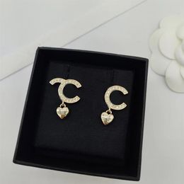 2023 Luxury quality charm stud earring with diamond and nature shell beads heart shape have box stamp PS3505193K