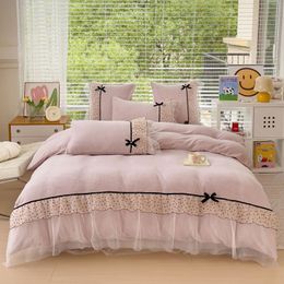 Bedding sets Pink Korean Princess Style Velvet Fleece Set Lace Ruffles Soft Duvet Cover Warm Comforter Bed Sheet Pillowcase 230907
