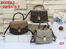 2023 Totes crossbody bag Carrying Women's Handbag Luxury Designer Shoulder bag Pocket Flower Messenger Bag Wallet Flip Fashionable Makeup Bag V001