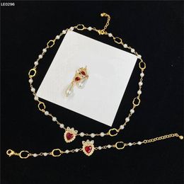 Luxury Love Pearl Diamond Necklace Ruby Rhinestone Earrings Metal Chain Pendant Eardrop Crystal Bracelet Anniversary Gift210l