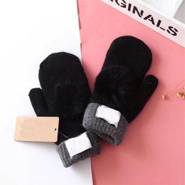 European and American designer brand windproof leather gloves lady touch screen 225 rabbit fur mouth winter heat preservation wind221V