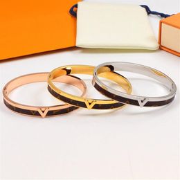 Floral leather bracelet designer bracelets charm bangle men and women metal lock fashion classic simple Jewellery friendship valenti2117