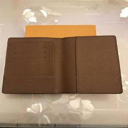 top quality passport holder cover france paris style designers classic men women famous luxurys covers card Wallets with box256g211S