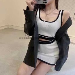 Skirts Women Two Piece Dress Set Knitted Vest Mini Short Skirt Set Streetwear Fashion Crop Top Small Letter 4 Colours TracksuitL230908
