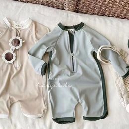 Rompers 5954C Children's Swim Clothes 2023 Summer Sunproof Longsleeved Boy Quickdrying Onepiece Swimsuit Handsome Swimwear 230907