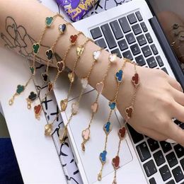 luxury clover four designer fashion charm bracelets for girls women 18K gold silver black white red green brand bracelet wedding p289q