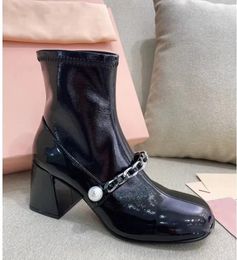 Miui Womens Design Leather Elegant Patent Boots Pearl Chain Buckle Designer Boot Chunky High-heels Black Blue Cool Cute Style Shoes