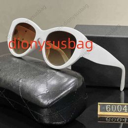 High-end designer sunglasses new Korean sunscreen frame fashion big Logo street shot glasses