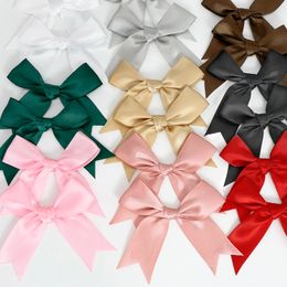 Christmas Decorations 50PCS 8585mm Pink Satin Ribbon Bows Decoration For Craft Small Bowknot Gift Flower Wedding Bow Birth DIY Party 230907