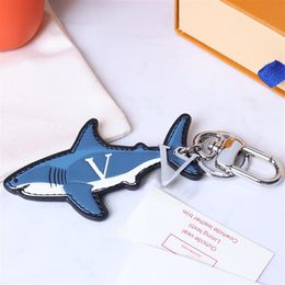 Cartoon Keychains Luxury Designer Fashion Keychain Sliver Keys Buckle Genuine Leather Blue Shark Pendant Letter Mens Womens Bags O249G