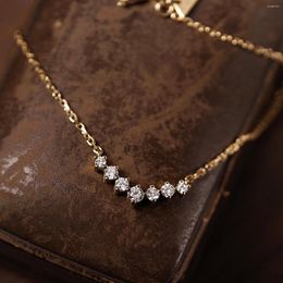 Choker Simple Diamond Necklace Female Retro Fashion Niche Design Curved Pendant Clavicle Chain Temperament Neck