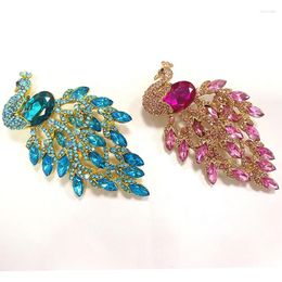 Brooches 20pcs/lot Fashion Crystal Rhinestone Peacock Brooch Zinc Alloy Bird Shape Pin Custom Jewelry