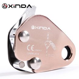 XINDA Professional Outdoor Rock climbing Mountaining Self-Locking Auto locking karabiners Anti Fall Protective Grasp Rope Gear 220319v