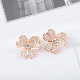 2023 Luxury quality charm stud earring flower design in two colors plated one large size diamond have box stamp PS7618B