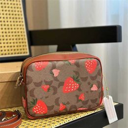 Camera Shoulder Bag Leather Snapshot Women Designers Handbags Letter Print Tote Top Zip Closure Crossbody Bags Woman Purse Wallet