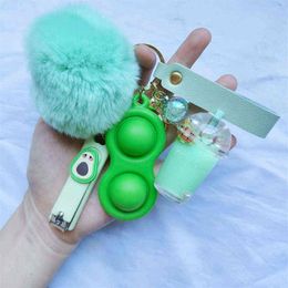 Keychains INS Selling Liquid Keychain Luxury Boba Turtle Comfort Keychain Nail Clippers Pom Ball Keyring Milk Tea Liquid Keych296U