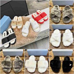 Slippers het Autumn and Winter Woollen mop slippers Luxury Designer Women Soft padded Nappa slides Woven wool mop slipper fashion outdoors Triangle buckle plush shoe