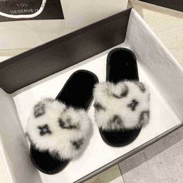 Slippers Slippers Cotton slippers 2022 autumn and winter new Korean version of the net red printing word flat bottom casual hairy slippers women G220730 Q230909