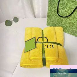 Fashion Designer Bath Towel Set Coral Velvet Fashion Towels Face Towels Luxury Unisex Absorbent