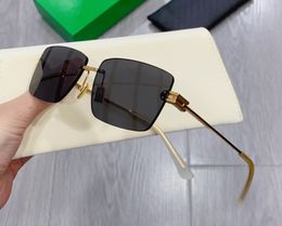 Rechteck Randless Sonnenbrille Gold/Schwarz Objektiv 1126 Männer Sommer Sunnits Gafas de Sol Sonnenbrille UV400 Eyewear mit Box