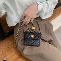 Chain Fanny Pack Women Leather Waist Bag Luxury Brand Chest Pack Mini Female Belt Bags Fashion Ladies Shoulder Crossbody Bag 21090196t