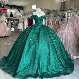 Emerald Green Floral Quinceanera Dresses 3D Flowers Ball Gown Sexy Off the Shoulder Giltter Sequins Princess Debutante 15 Vestidos 01