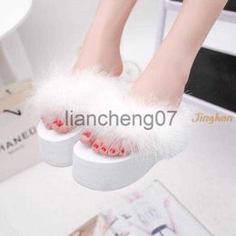 Slippers Slippers Summer Fashion Wedges Women's Sandals Lady Fluffy Casual Furry Flip Flops Woolen Plush Platform Beach Shoes x0909