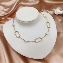 Collane con ciondolo con lettere di design di lusso, collana con strass turchese, perle di cristallo placcato oro, accessori per gioielli da donna