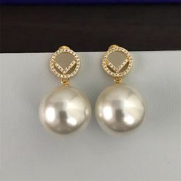 Fashion Brand Womens Earring Studs With Pearls F Designers Women Ear Rings Party Suit Luxury Wedding Jewellery Premium Jewelrys306i
