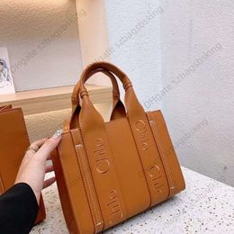 High-quality shopping bag Women's handbag Fashion design Alphabet Canvas Portable Tote bag Luxury large capacity single shoulder crossbody bag