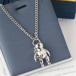 Charming Astronaut Fashion Necklace New Luxury Stainless Steel Letter Pendant Necklaces Silver Men Womens Sweater Hip Hop Necklace202Q