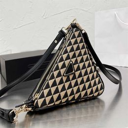 Evening Bags Triangle Crossbody Shoulder Bag Women Handbags Purse Canvas Leather Detachable Handle Strap Small Tote Wallets Inside253T