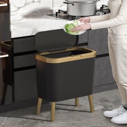 Waste Bins Golden Luxury Trash Can for Kitchen Creative Highfoot Black Garbage Tin Bathroom 230215265t