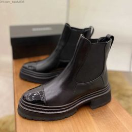 Boots Chelsea Boots Half Boot High Top Shoes Knight Boots New Black Leather Ankle Platform Slip-On Round Flat Booties Chunky Luxury Designer Q230909