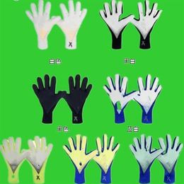 2022 Goalkeeper Gloves Finger Protection Professional Men Football Gloves Adults Kids Thicker Goalie Soccer glove313F