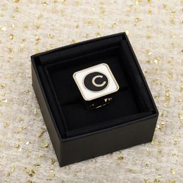 2023 Luxury quality charm punk band ring with black and white color design in 18k gold plated have box PS3277186b
