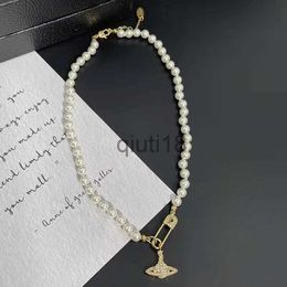 Pendant Necklaces Luxury Planet Pendant Designer Pearl Necklace Fashion Paper clip Pendant Jewellery x0909